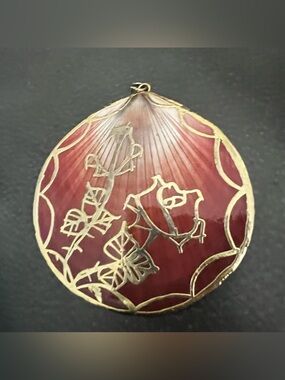 Gold-Trim Deep Red Enamel Floral Pendant Necklace Shell.